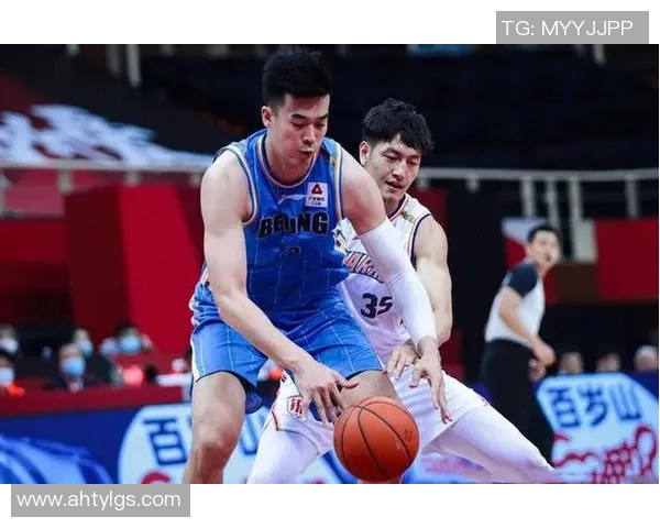 武汉篮球队强势领跑冠军赛积分榜总分达64分展现夺冠实力