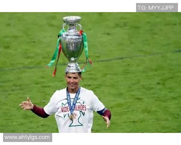 足球明星叶天宇的成长历程与辉煌成就全解析